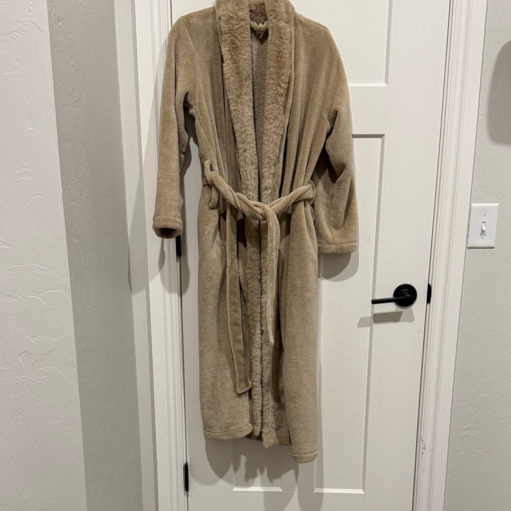 Pottery Barn Tan Plush Robe